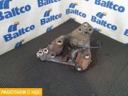 Кулак поворотный левый