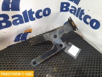 Кронштейн патрубков отопителя